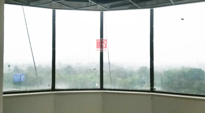 使用隔斷防火玻璃時(shí)要注意什么？